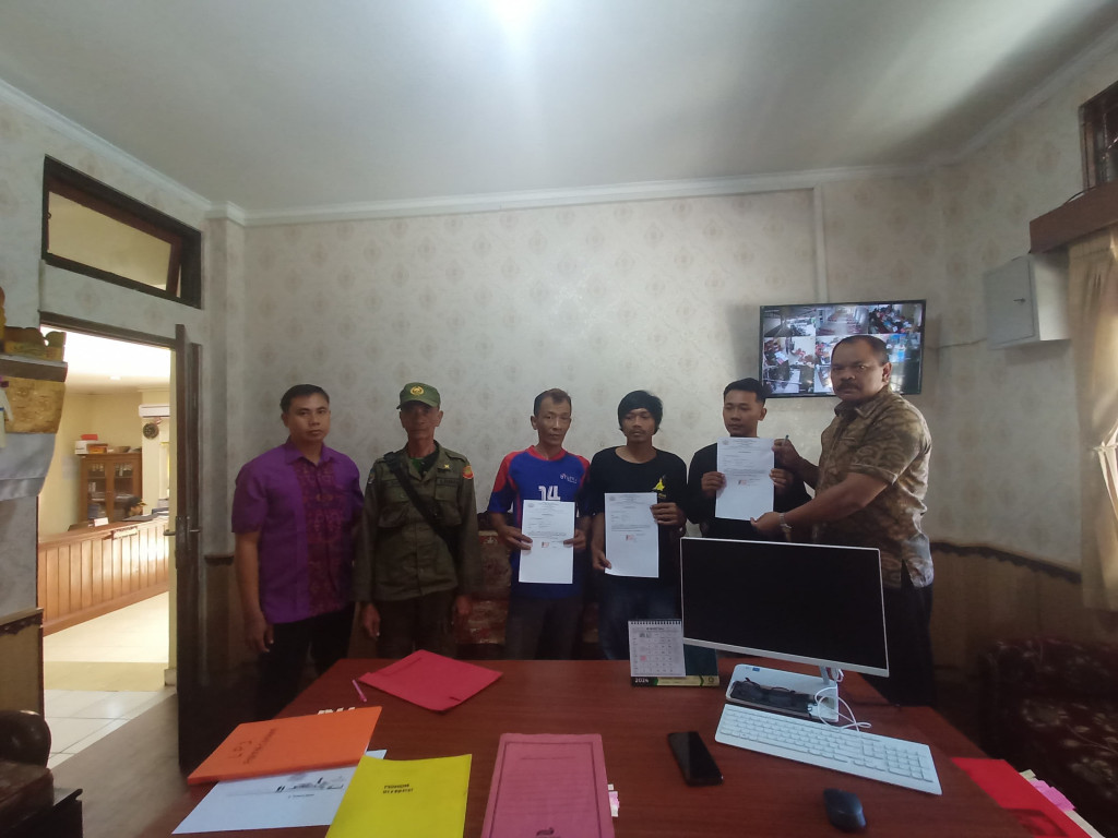 Penertiban Penduduk Pendatang agar tidak Memancing ikan di Sungai yang dilindungi desa